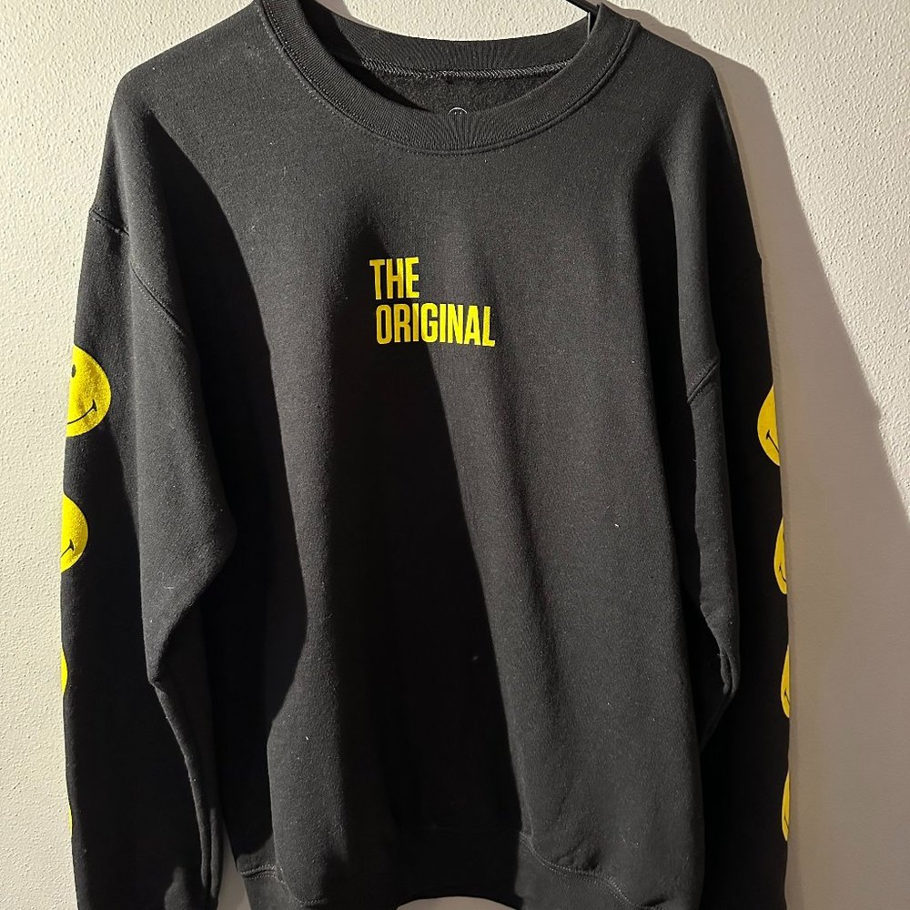Men's Crewneck Size Medium